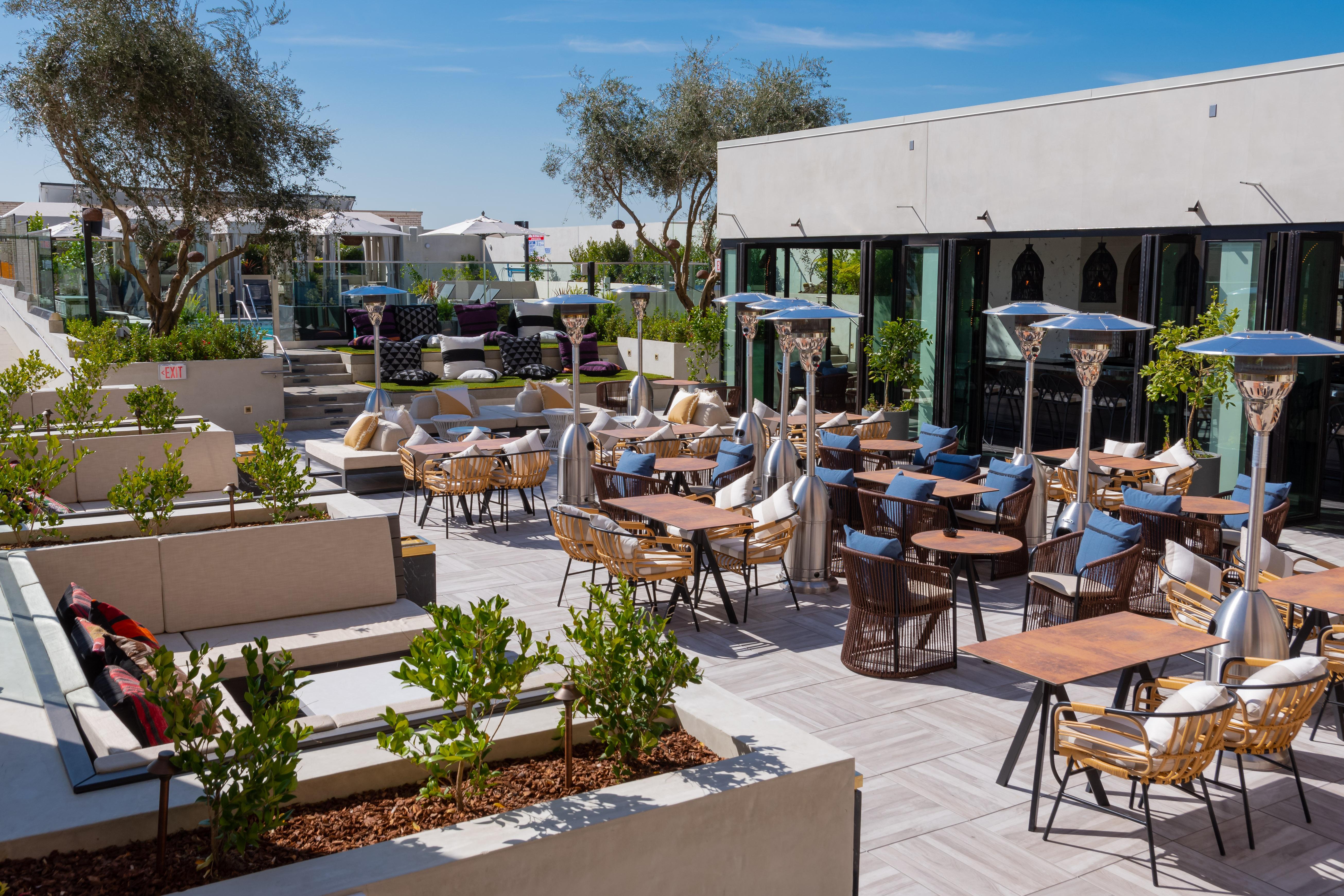 The Mayfair Angeles Hotel